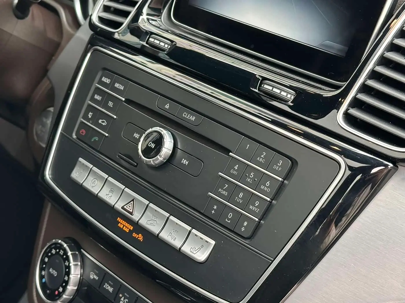 Mercedes-Benz GLE 2015 — Photo 16/18