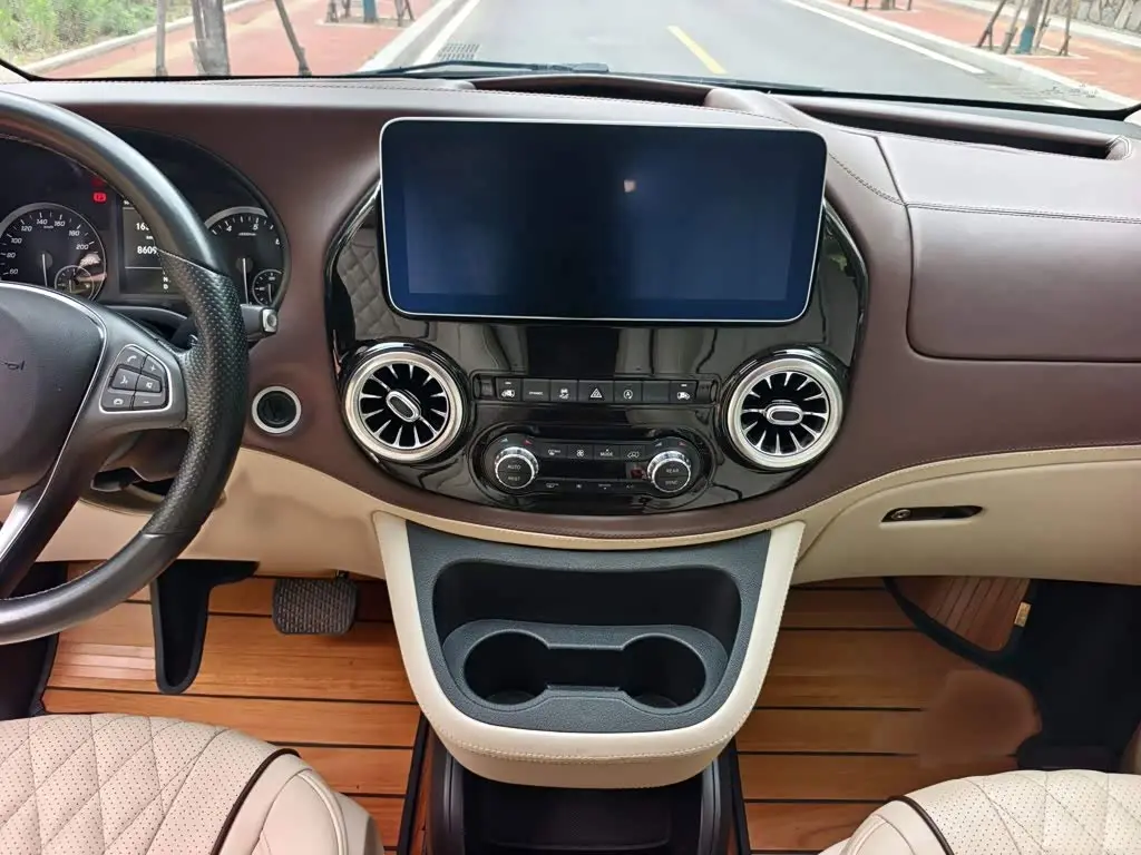 Mercedes-Benz Vito 2020 — Фото 18/20