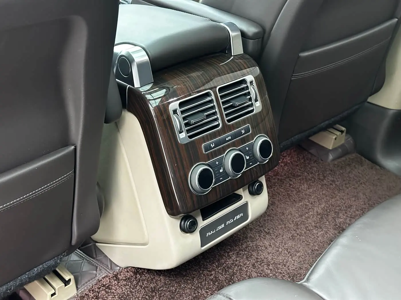Land Rover Range Rover 2017 — Фото 13/15