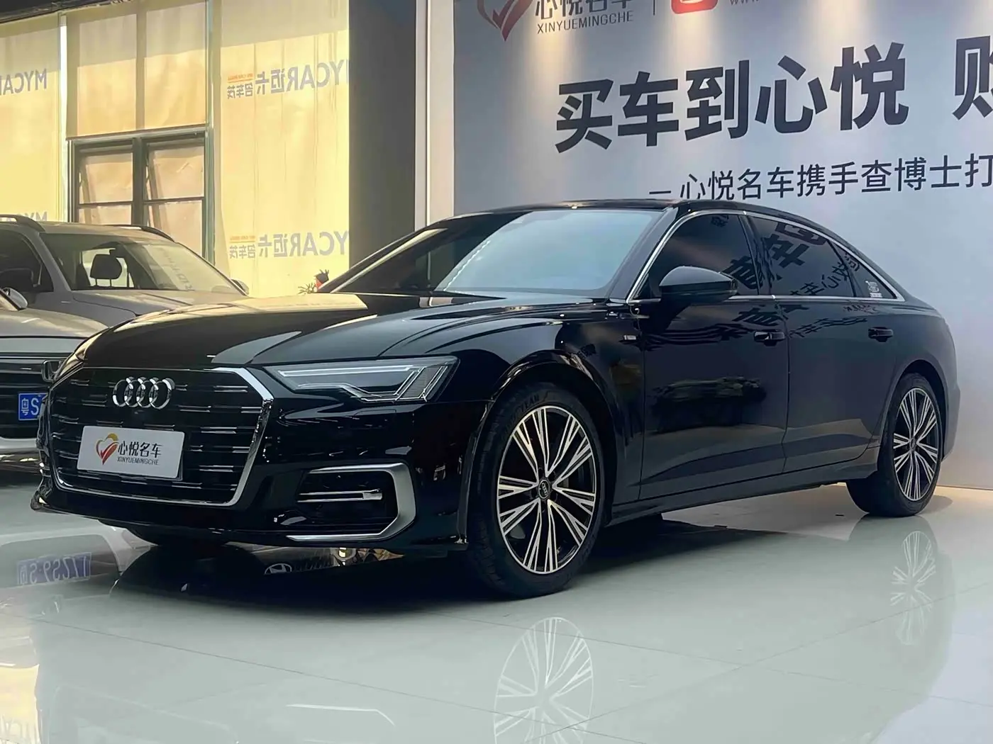 Audi A6L 2024 — Photo 1/10