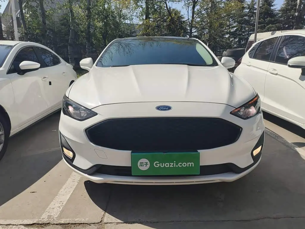 Ford Mondeo 2021 — ფოტო 3/20