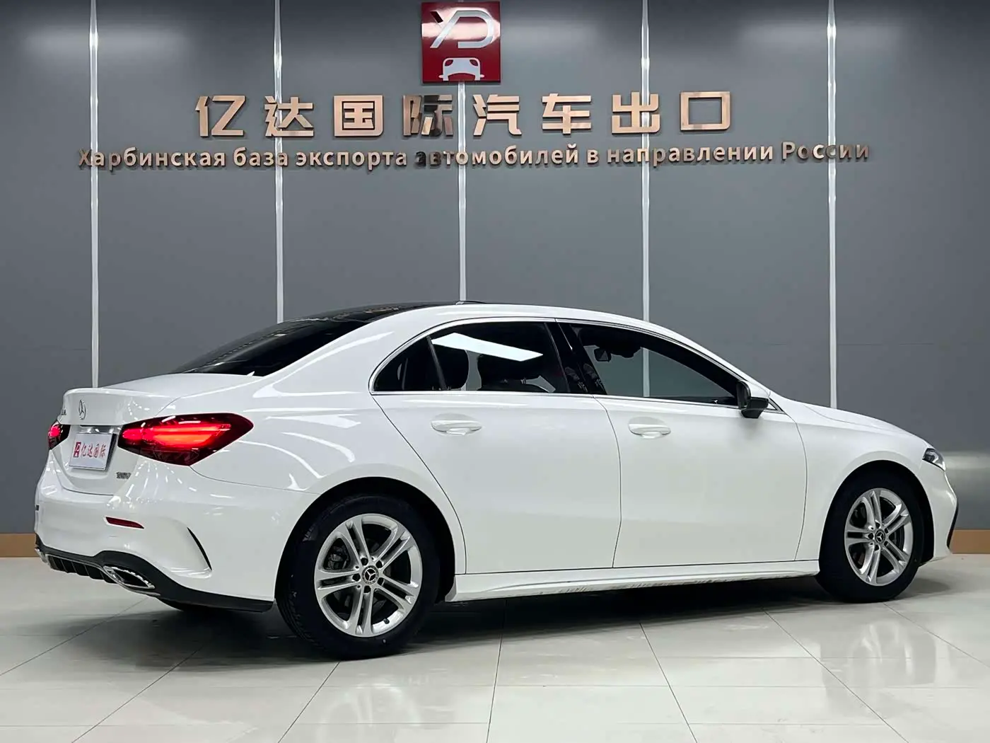 Mercedes-Benz A-Class 2023 — Фото 6/20