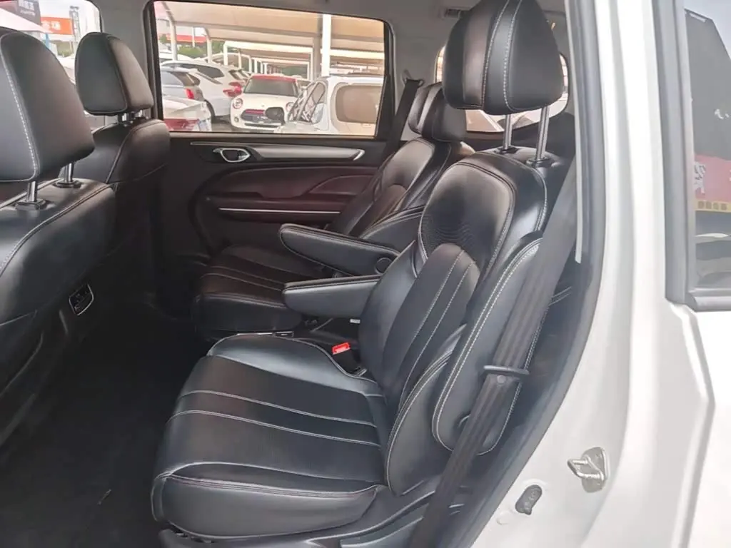 GAC Trumpchi Trumpchi M6 2024 — Photo 17/20