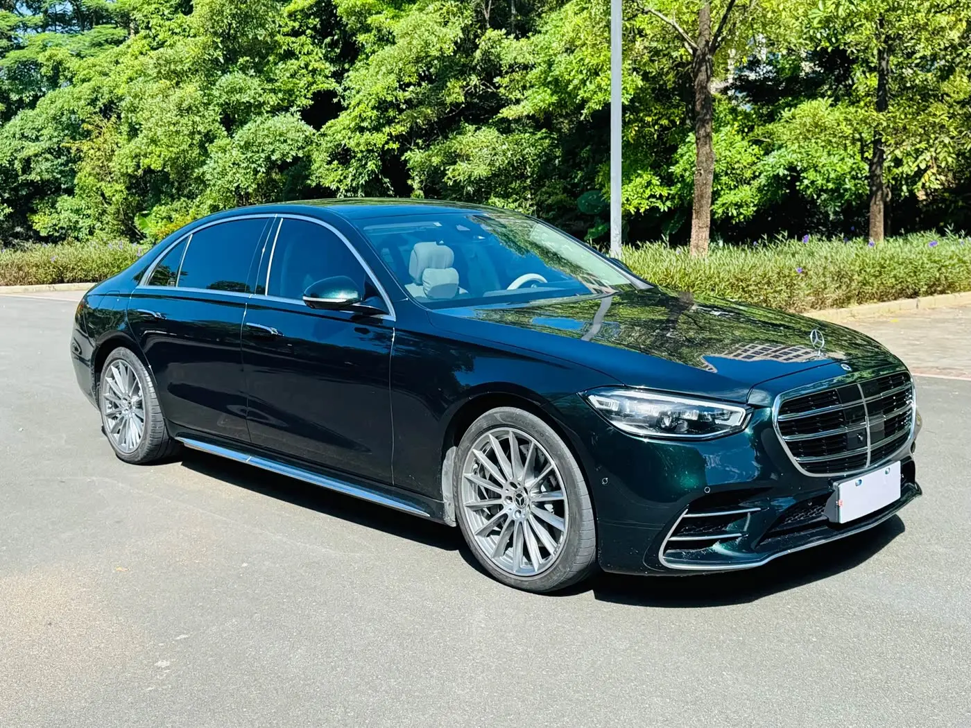 Mercedes-Benz S-Class 2022 — Фото 1/9