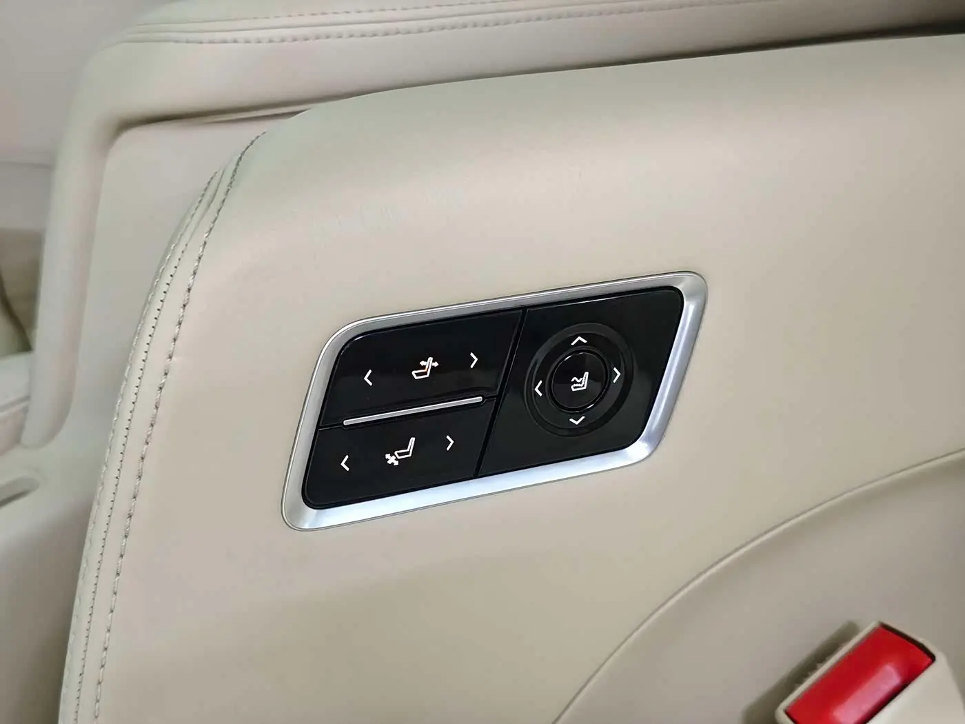 Buick GL8 2021 — Photo 18/18