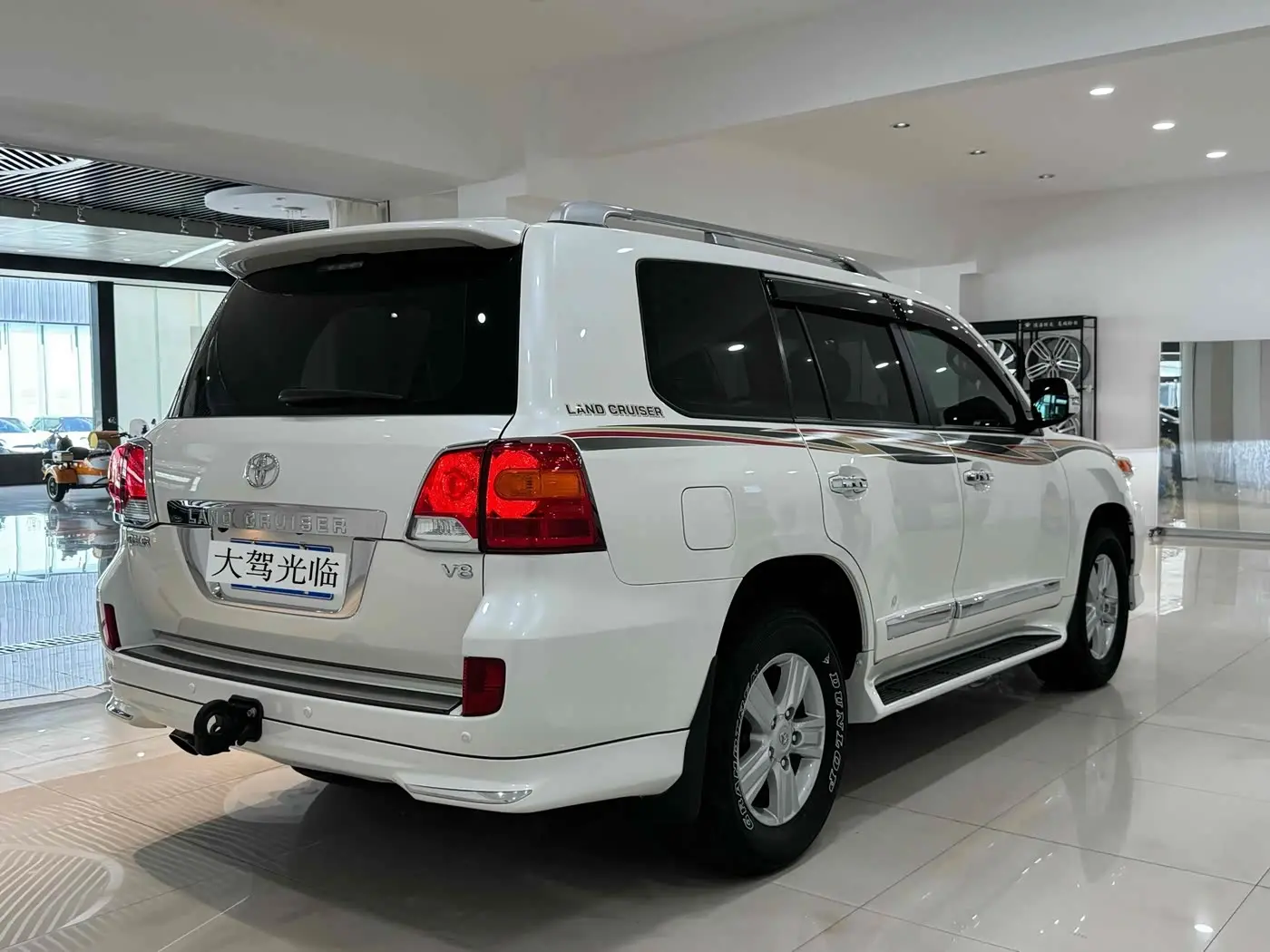 Toyota Land Cruiser 2017 — Фото 5/18