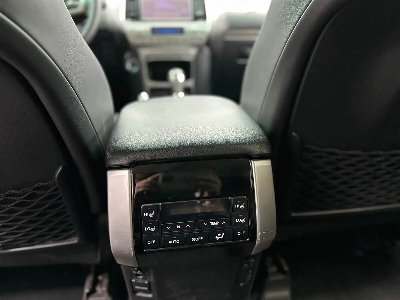 Toyota Prado 2019 — Photo 9/15
