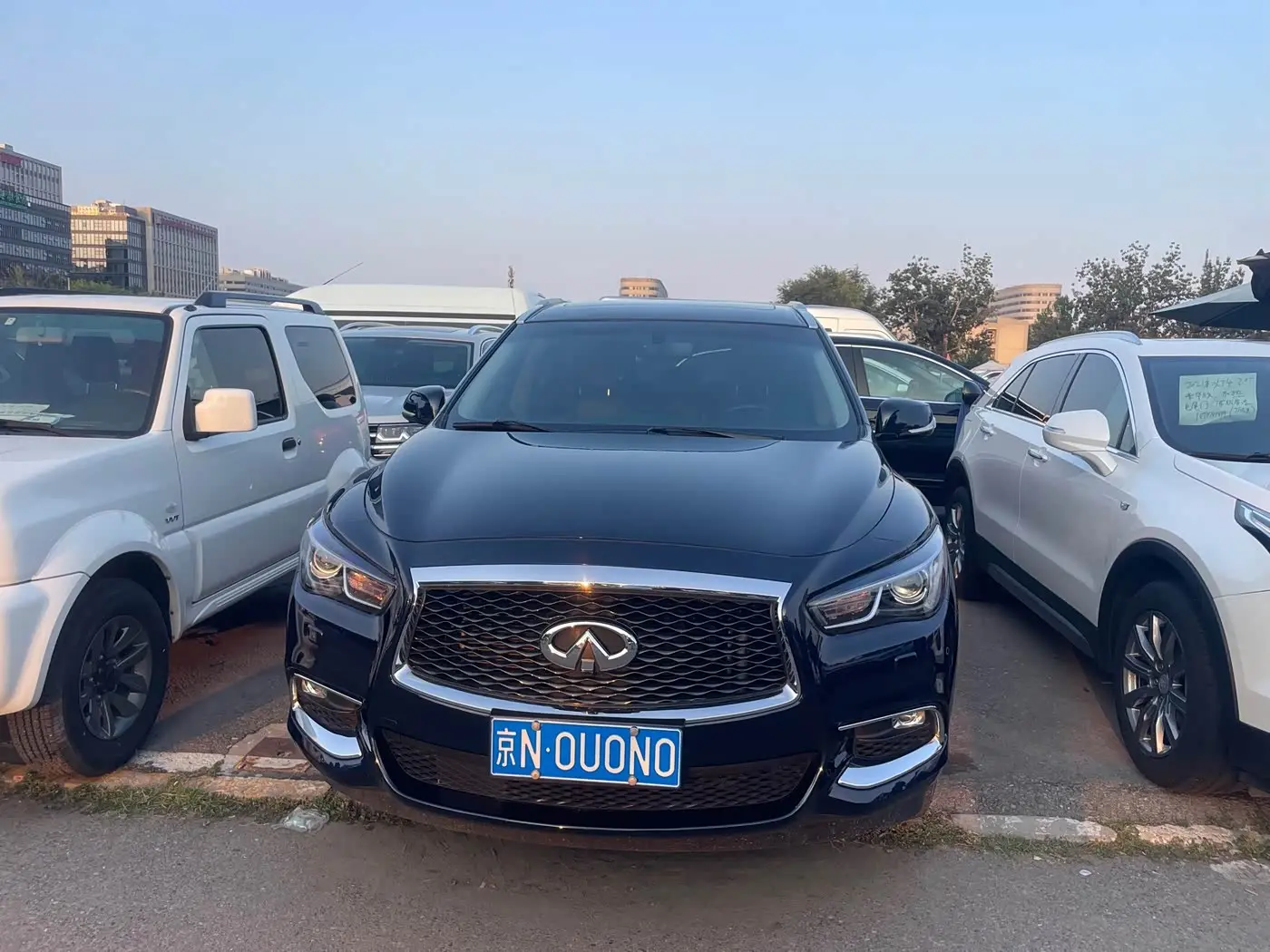Infiniti QX60 2019 — Photo 2/17