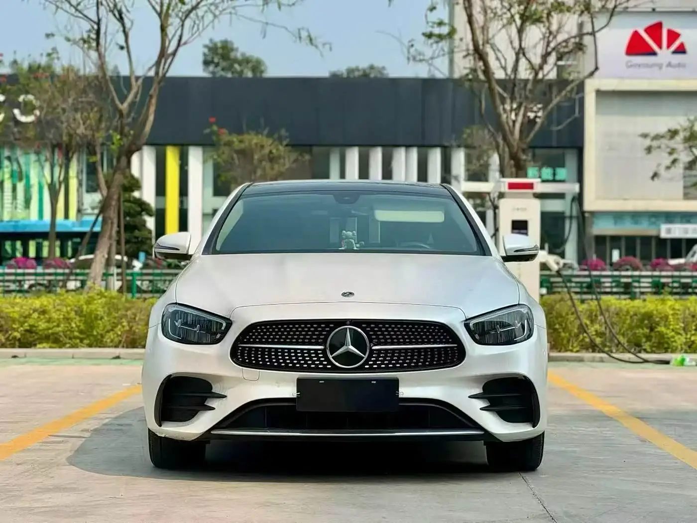 Mercedes-Benz E-Class, 2023