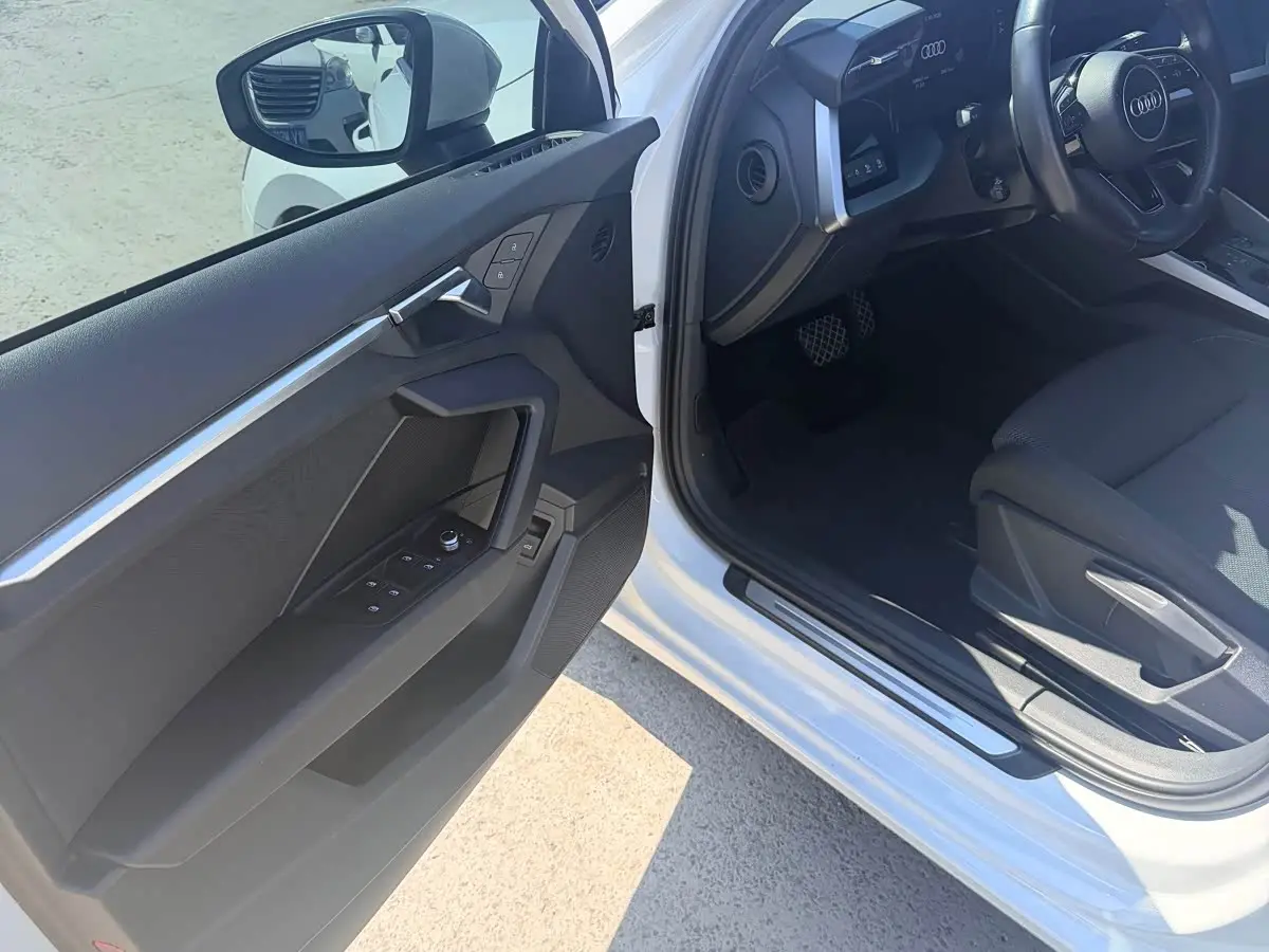 Audi A3 2022 — Photo 7/18