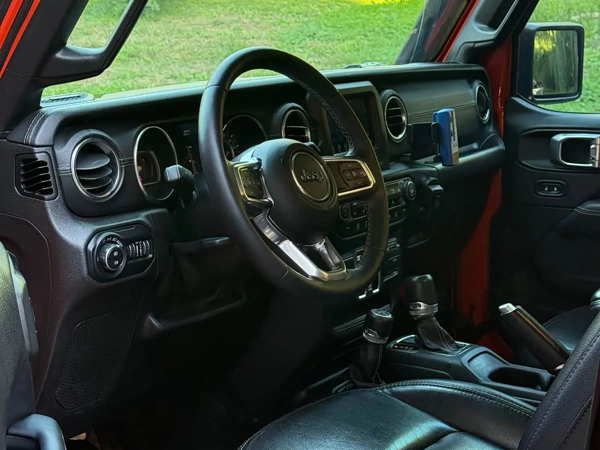Jeep Wrangler 2020 — Photo 5/14