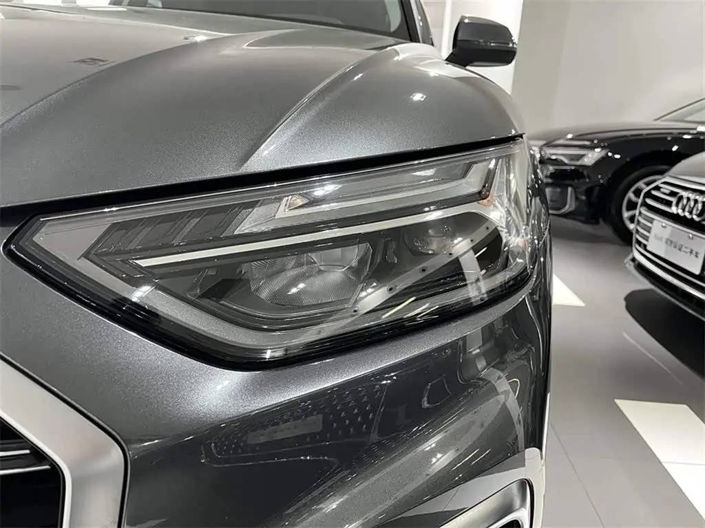 Audi Q5L 2024 — Şəkil 12/14