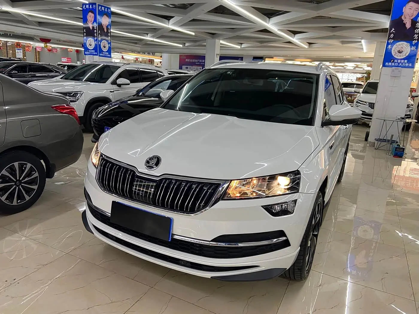 Škoda Karoq 2022 — Фото 3/20