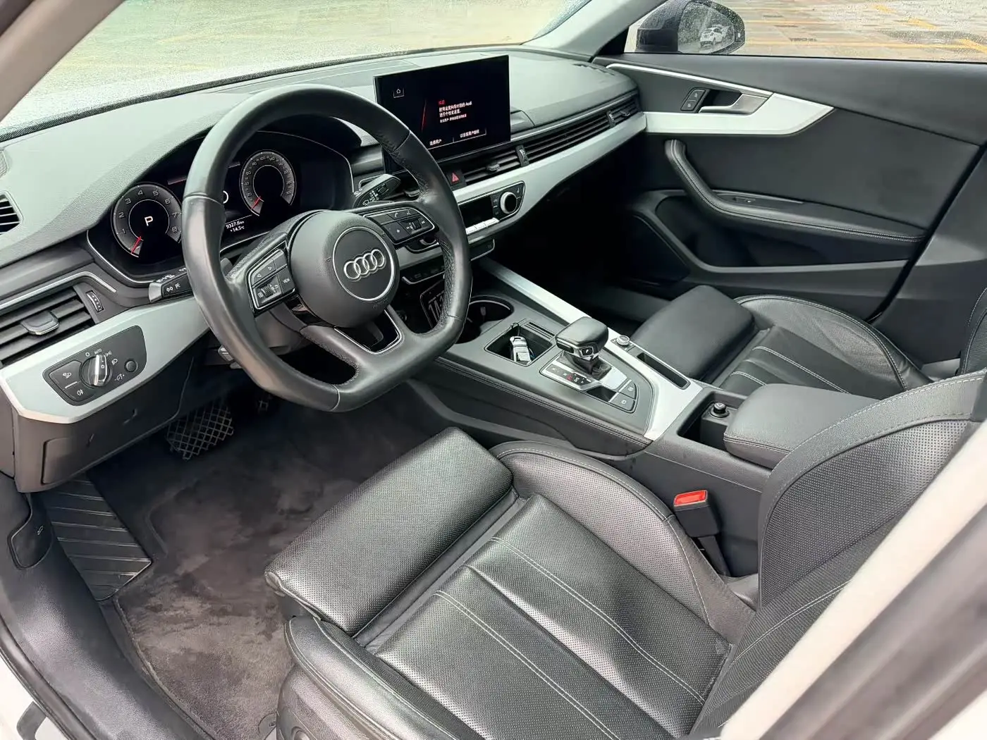 Audi A4L 2022 — Фото 4/9