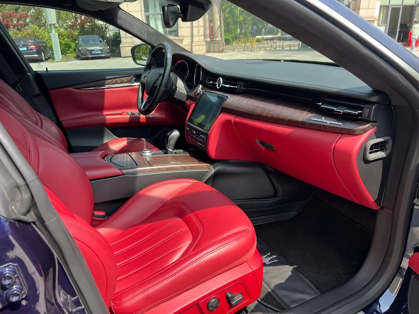 Maserati Quattroporte 2019 — ფოტო 8/11