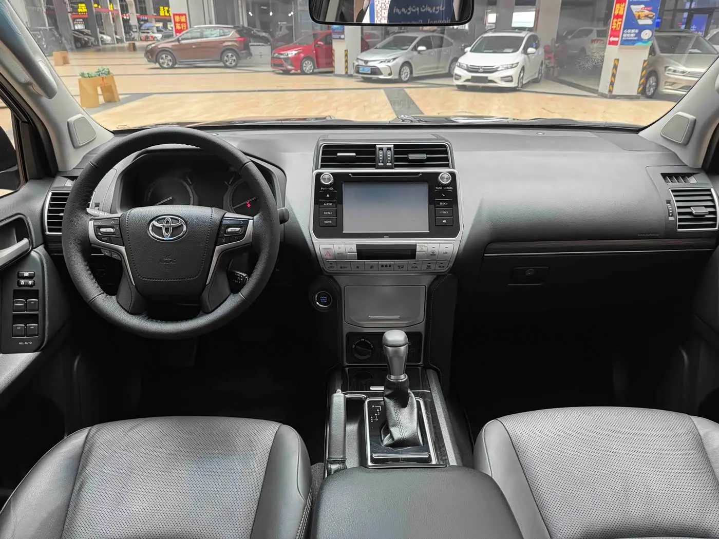 Toyota Prado 2019 — Фото 11/20