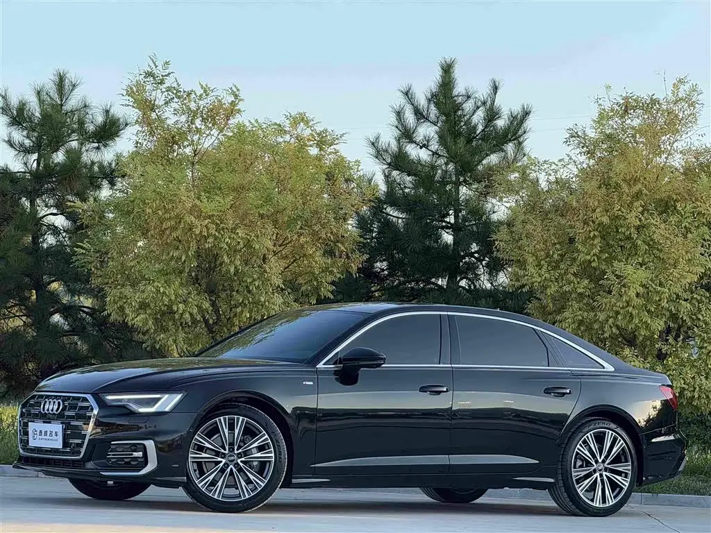 Audi A6L 2024 — Photo 1/20