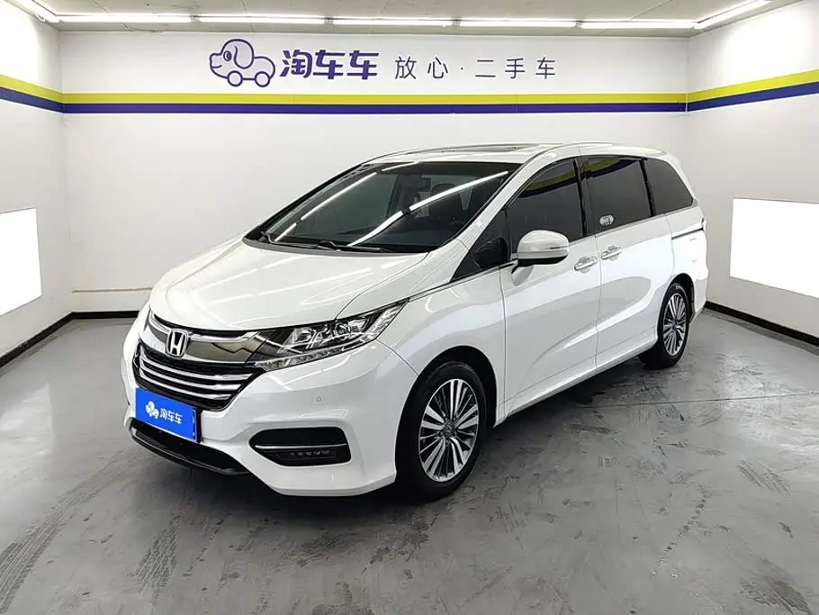 Honda Odyssey 2020 — Photo 1/16