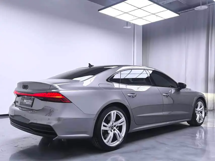 Audi A7L 2023 — Фото 9/9