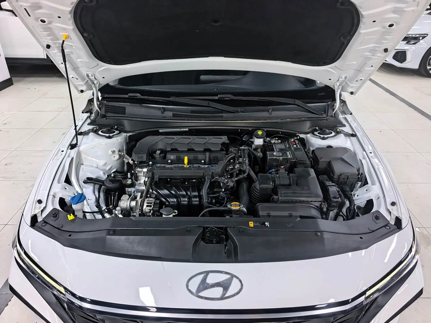 Hyundai Elantra 2023 — Photo 20/20