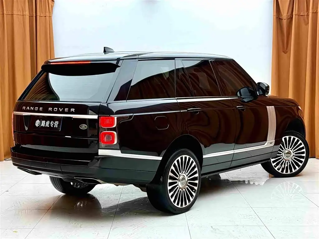 Land Rover Range Rover 2018 — Photo 4/18