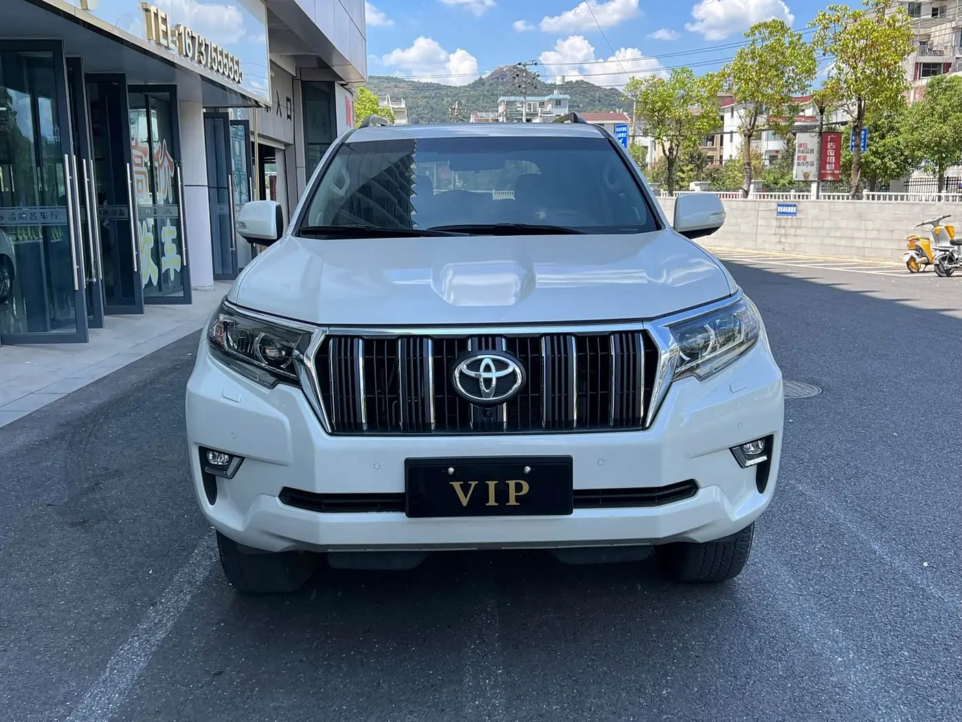 Toyota Prado 2019 — Photo 1/15