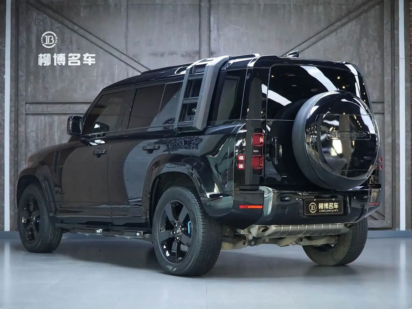 Land Rover Defender 2023 — Photo 3/20
