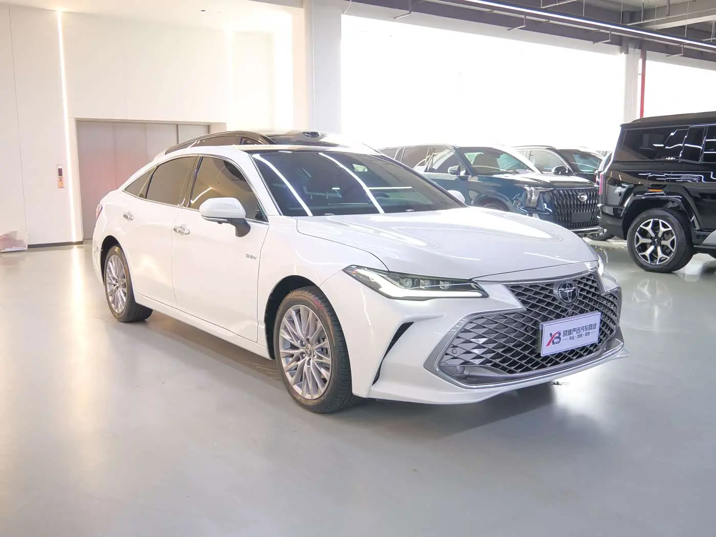 Toyota Avalon 2025 — Фото 3/16