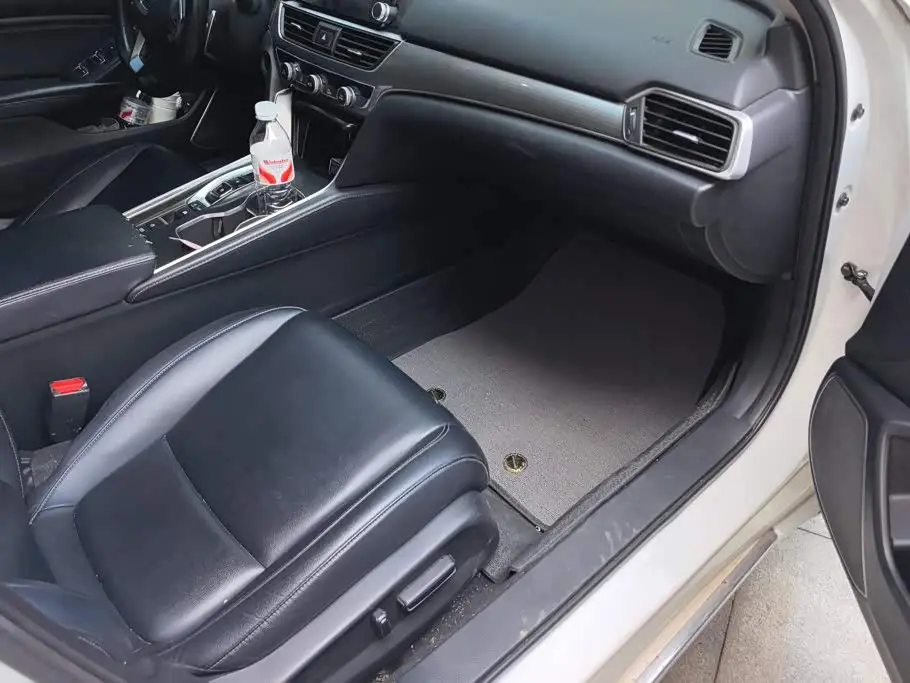 Honda Accord 2020 — Photo 8/16