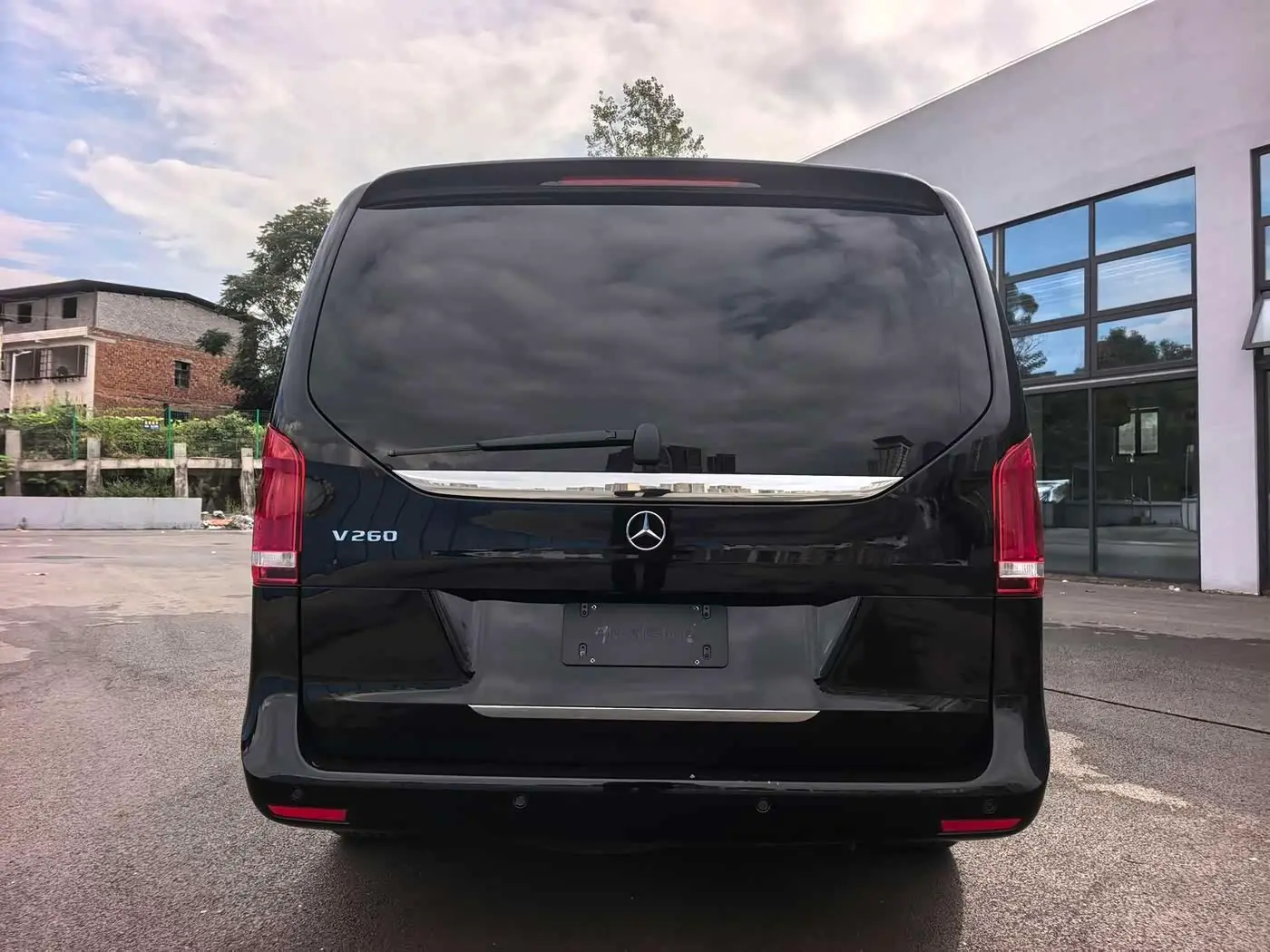 Mercedes-Benz V-Class 2023 — Şəkil 5/14