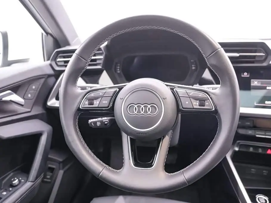 Audi A3 2023 — Şəkil 17/20