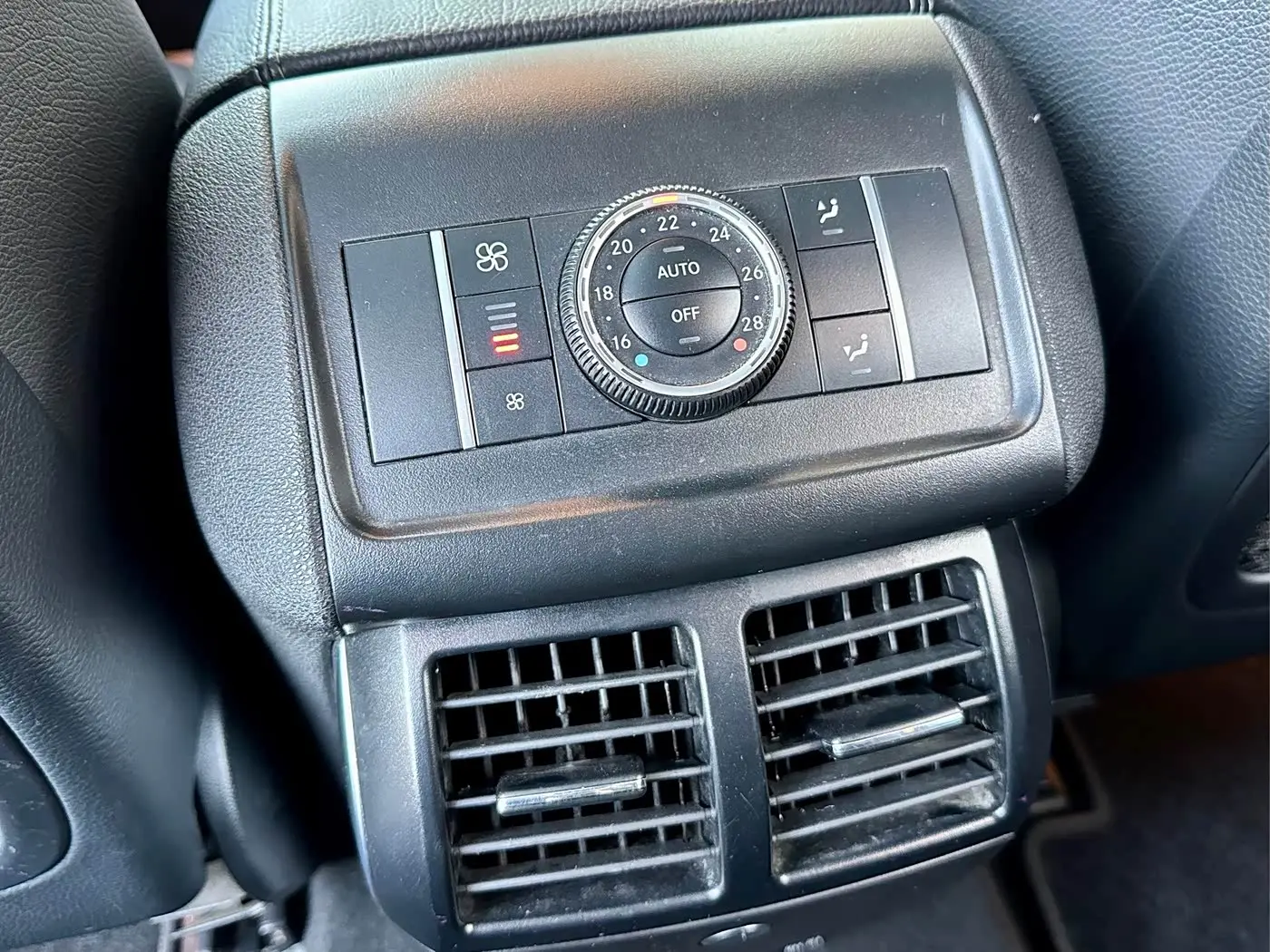 Mercedes-Benz R-Class 2017 — Photo 12/15