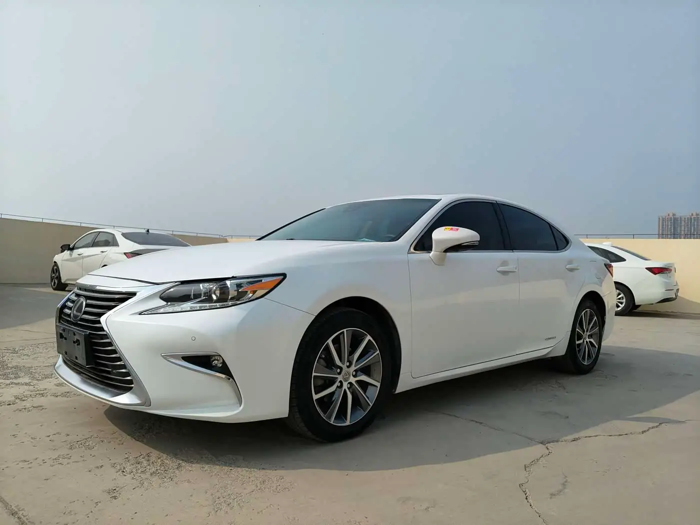 Lexus ES, 2016