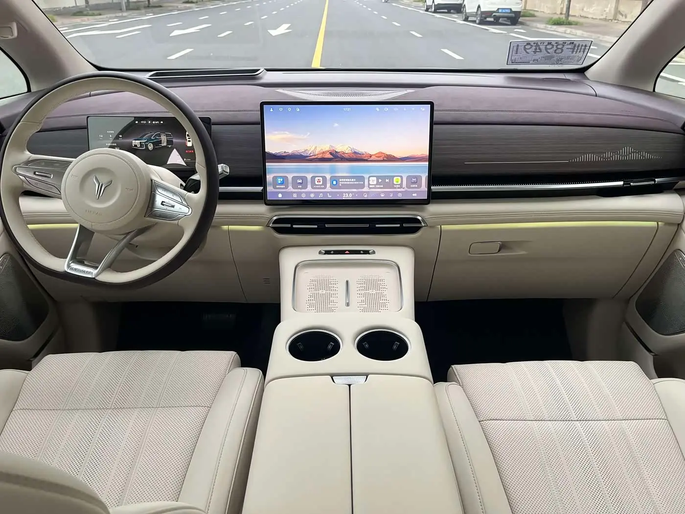 Voyah Auto Voyah Dreamer 2025 — Şəkil 19/20