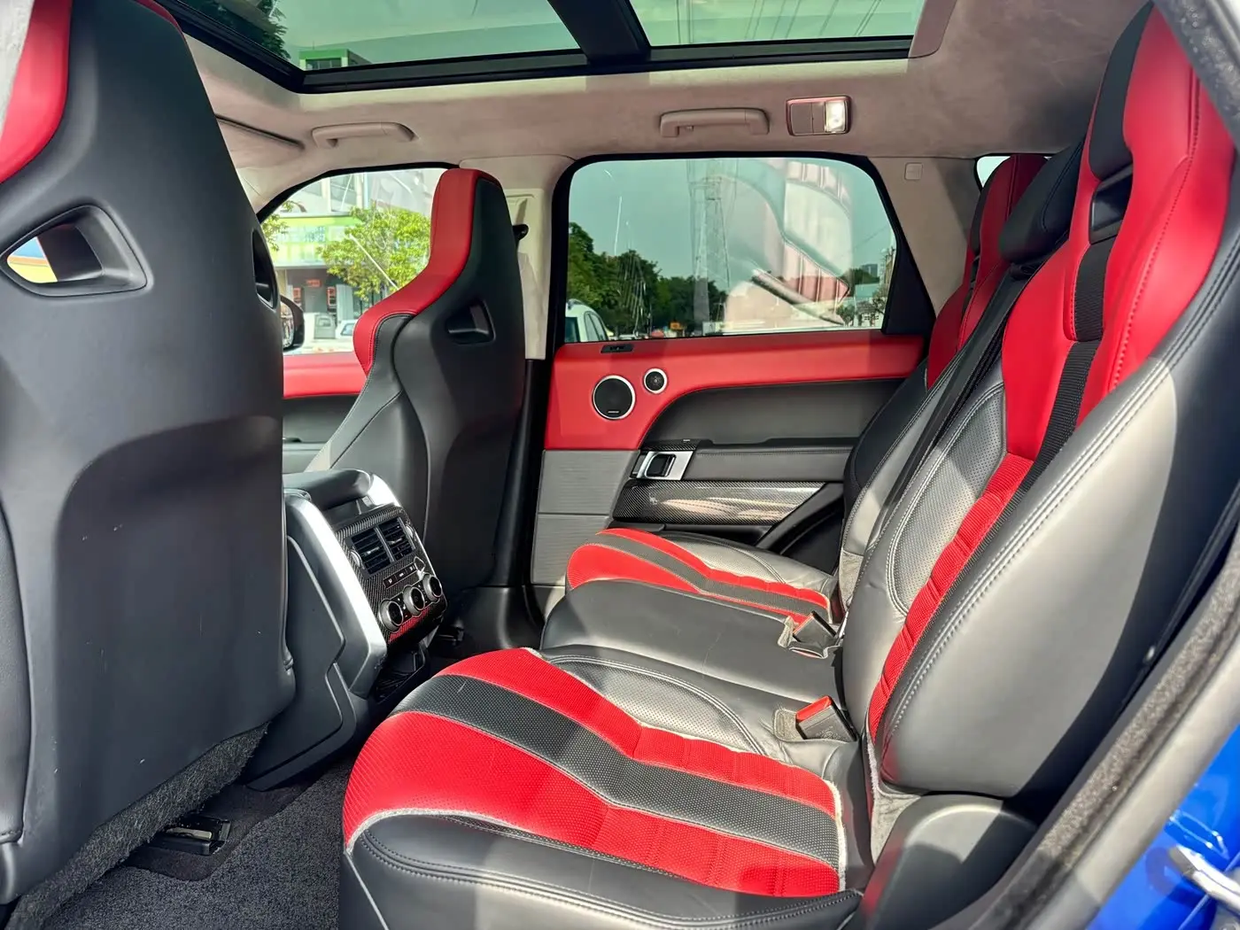 Land Rover Range Rover Sport 2016 — Фото 8/20