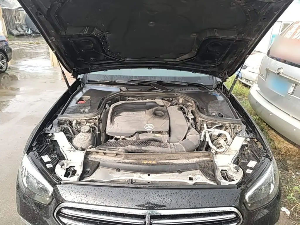 Mercedes-Benz E-Class 2023 — Photo 20/20