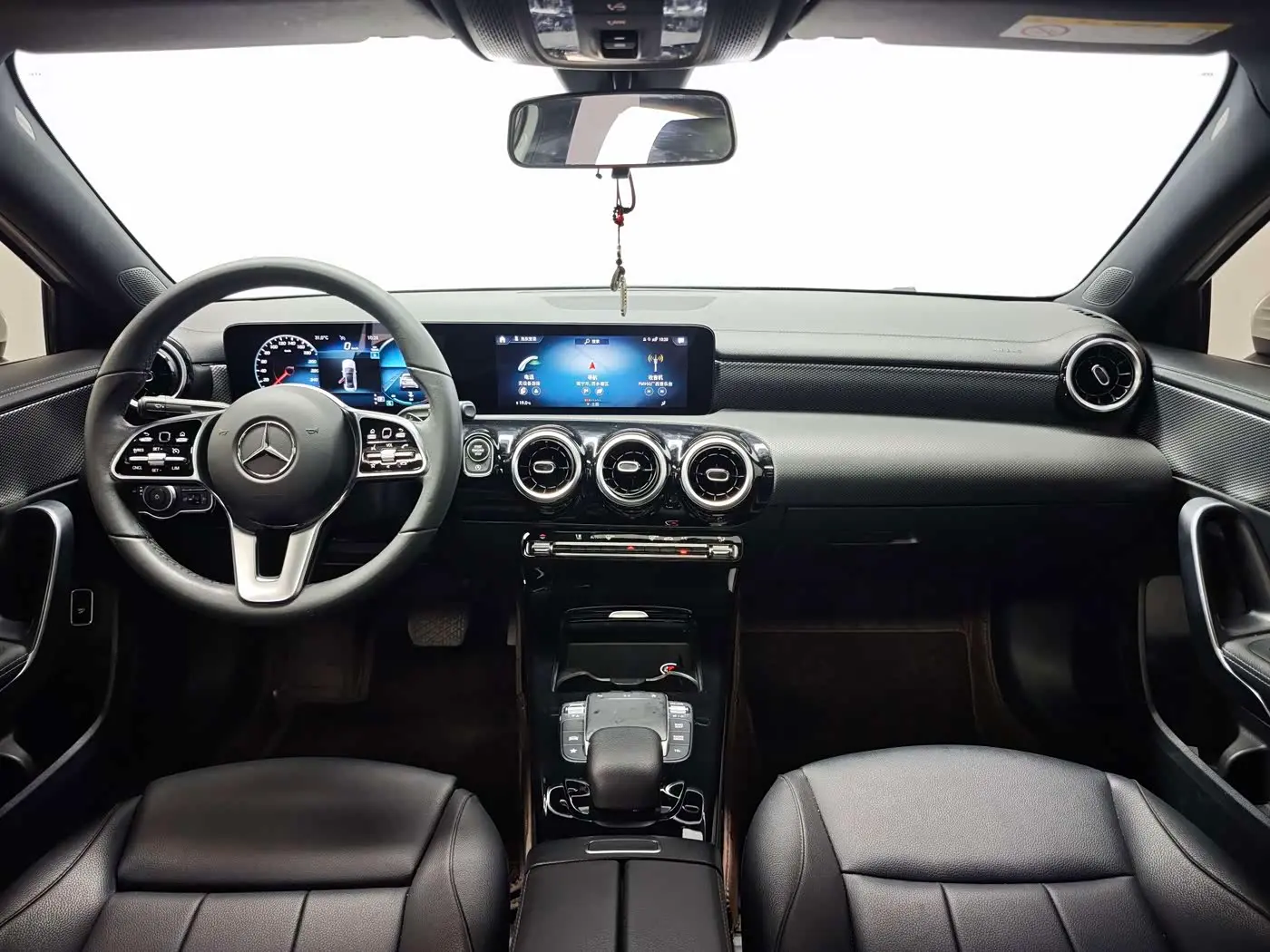 Mercedes-Benz A-Class 2023 — Şəkil 9/9