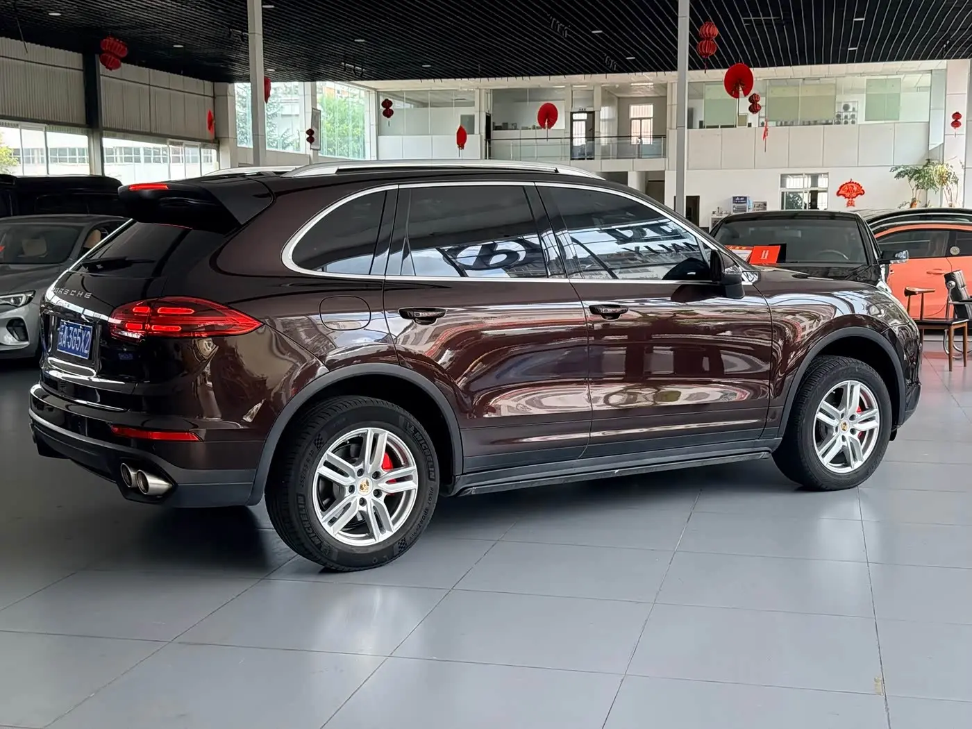 Porsche Cayenne 2015 — Photo 6/17
