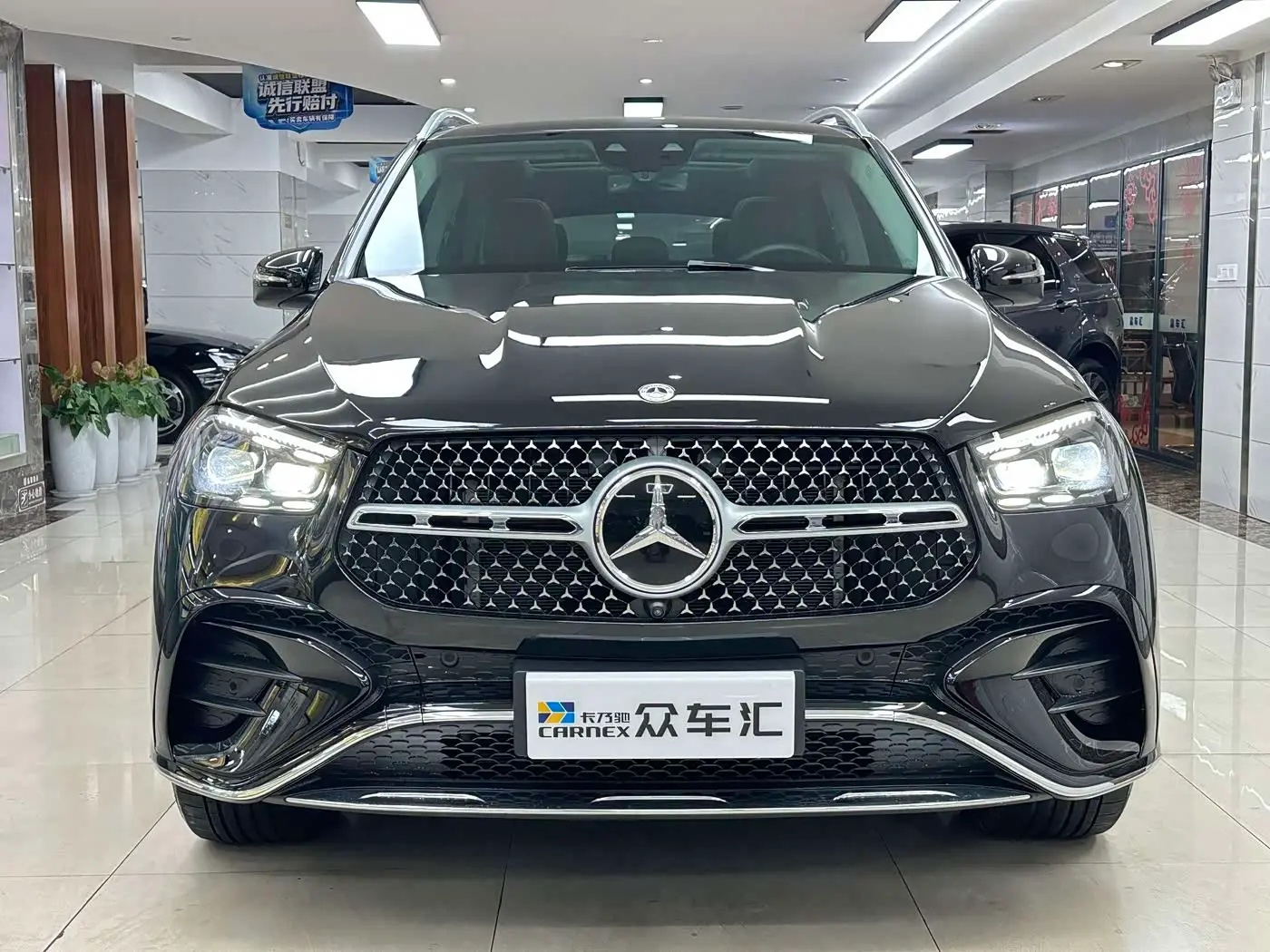 Mercedes-Benz GLE 2024 — Фото 2/20