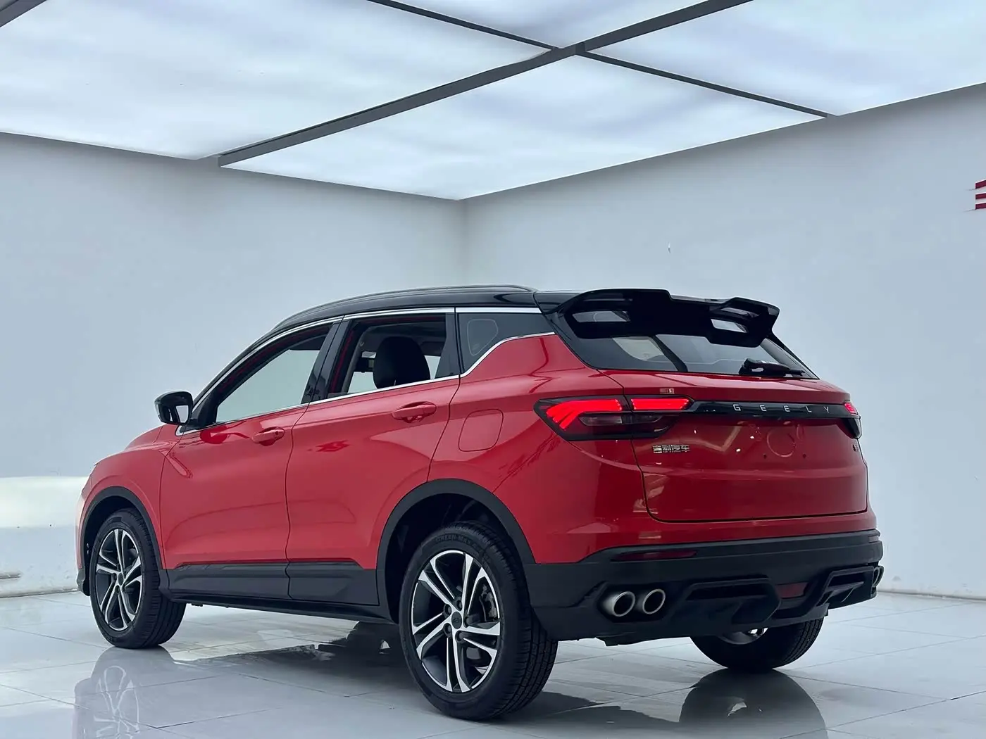 Geely Binyue 2022 — Photo 7/18