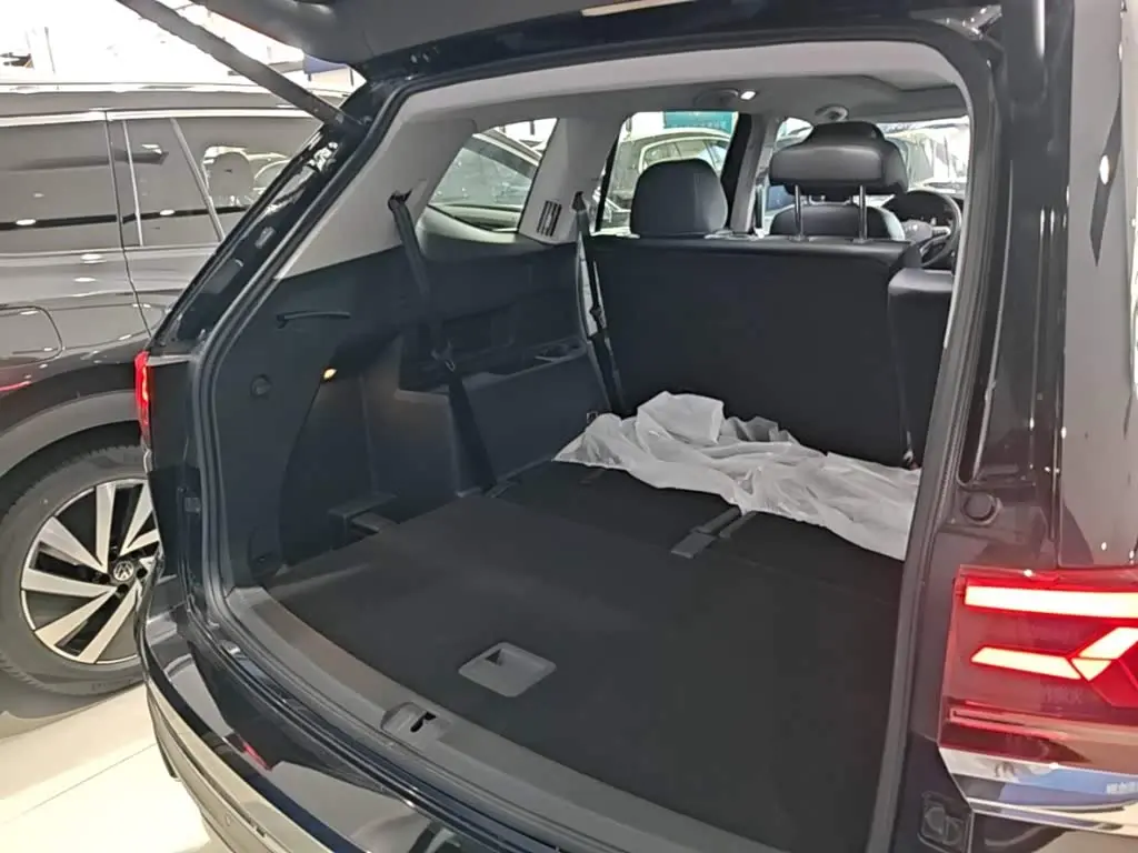 Volkswagen Teramont 2023 — Photo 19/20