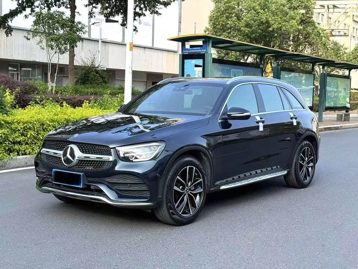 Mercedes-Benz GLC 2019 — Photo 1/9