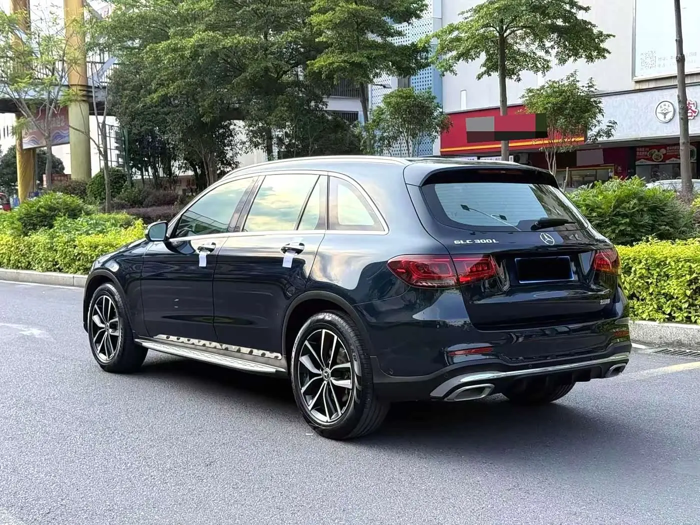 Mercedes-Benz GLC 2019 — Photo 4/9
