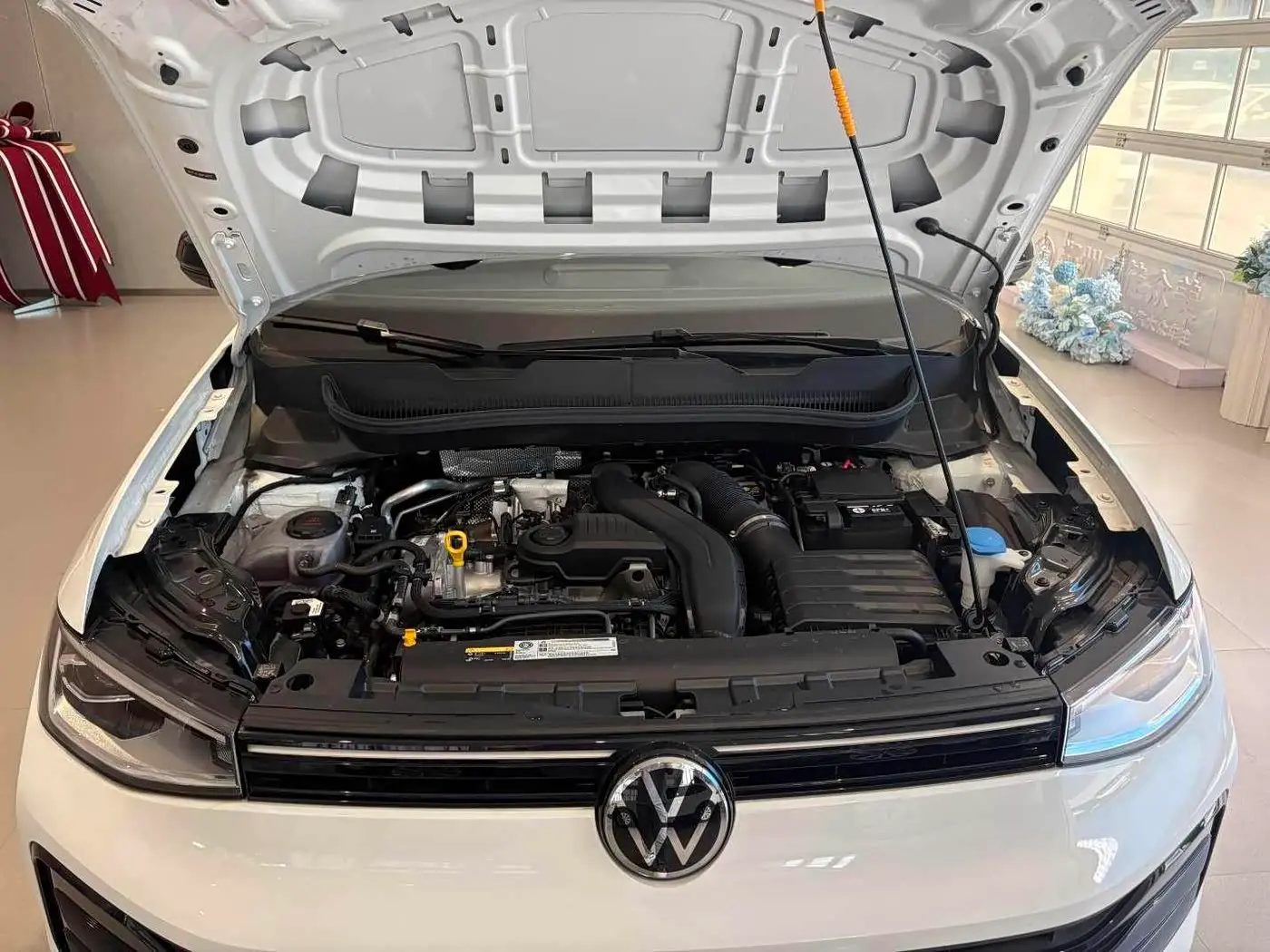 Volkswagen Tharu 2025 — Photo 17/17
