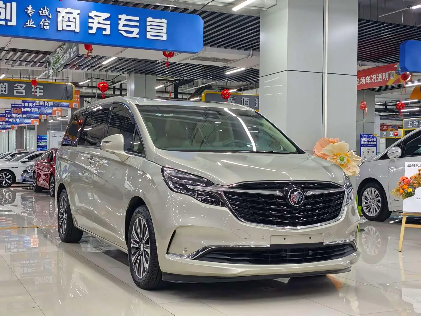 Buick GL8 2022 — Şəkil 3/16