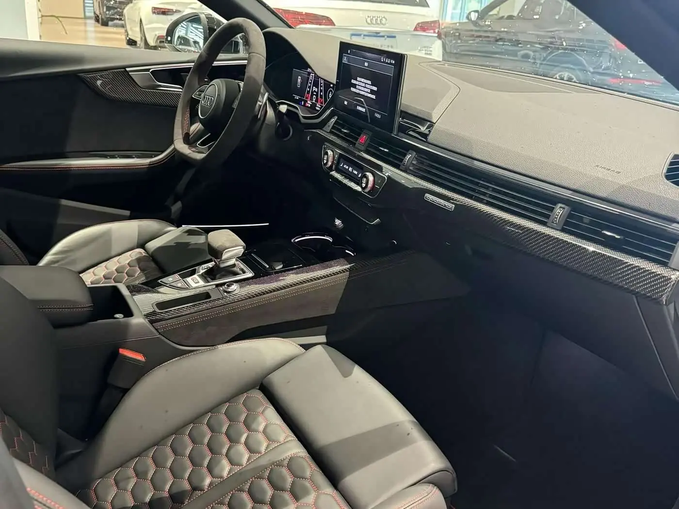 Audi RS 5 2025 — Photo 6/10