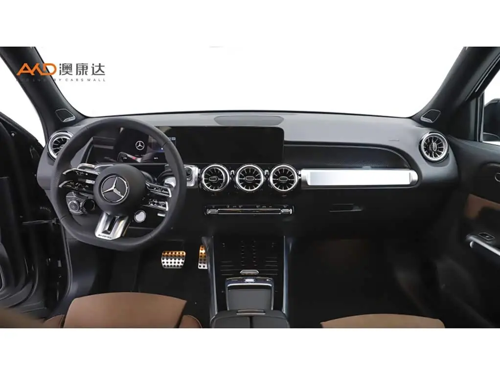 Mercedes-Benz GLB AMG 2024 — Photo 5/10