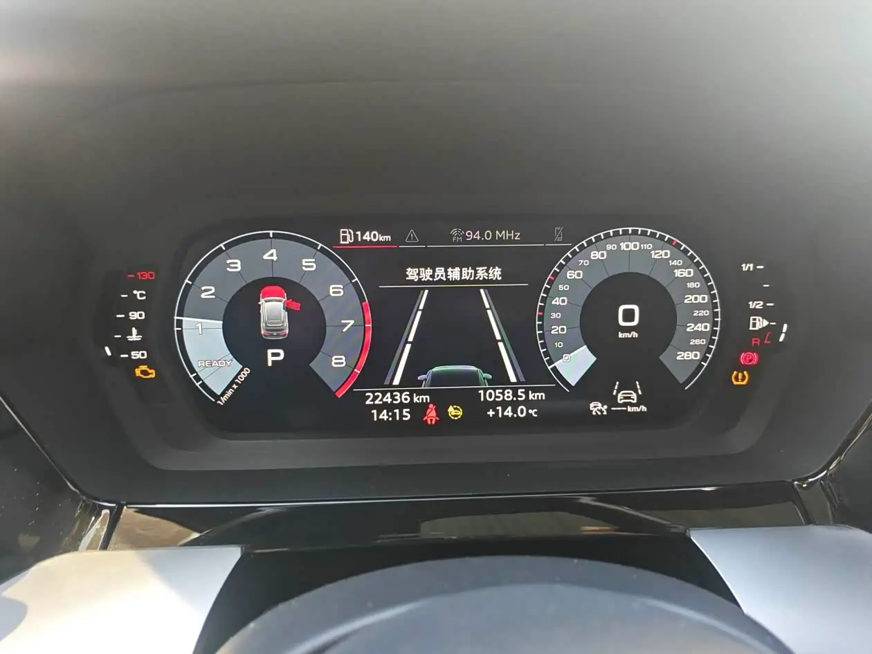 Audi A3 2022 — Photo 8/17