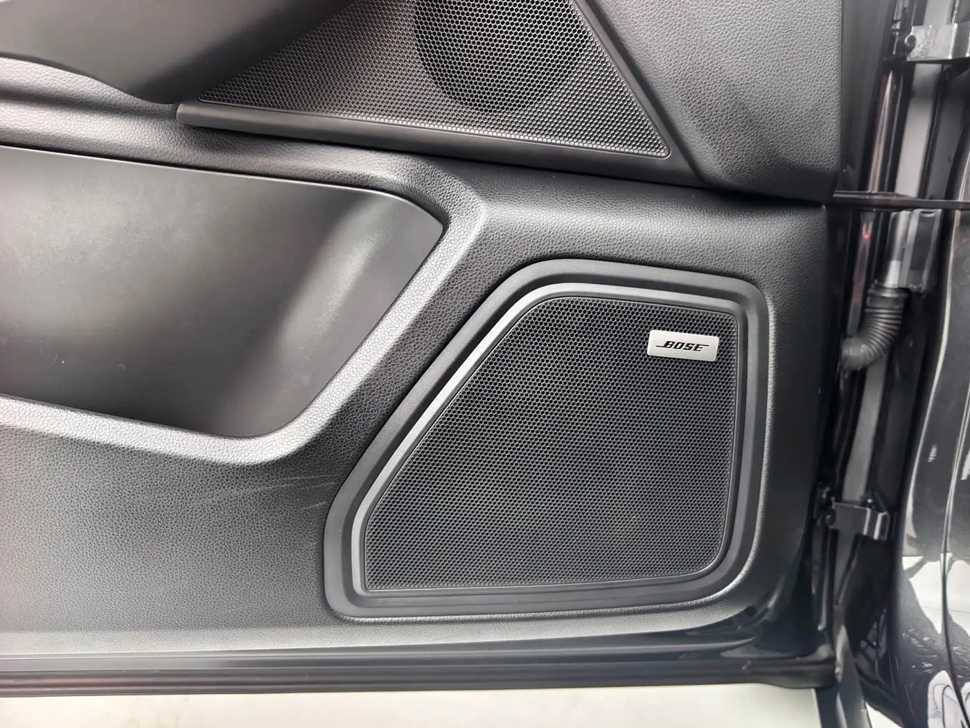 Porsche Macan 2022 — Photo 10/18