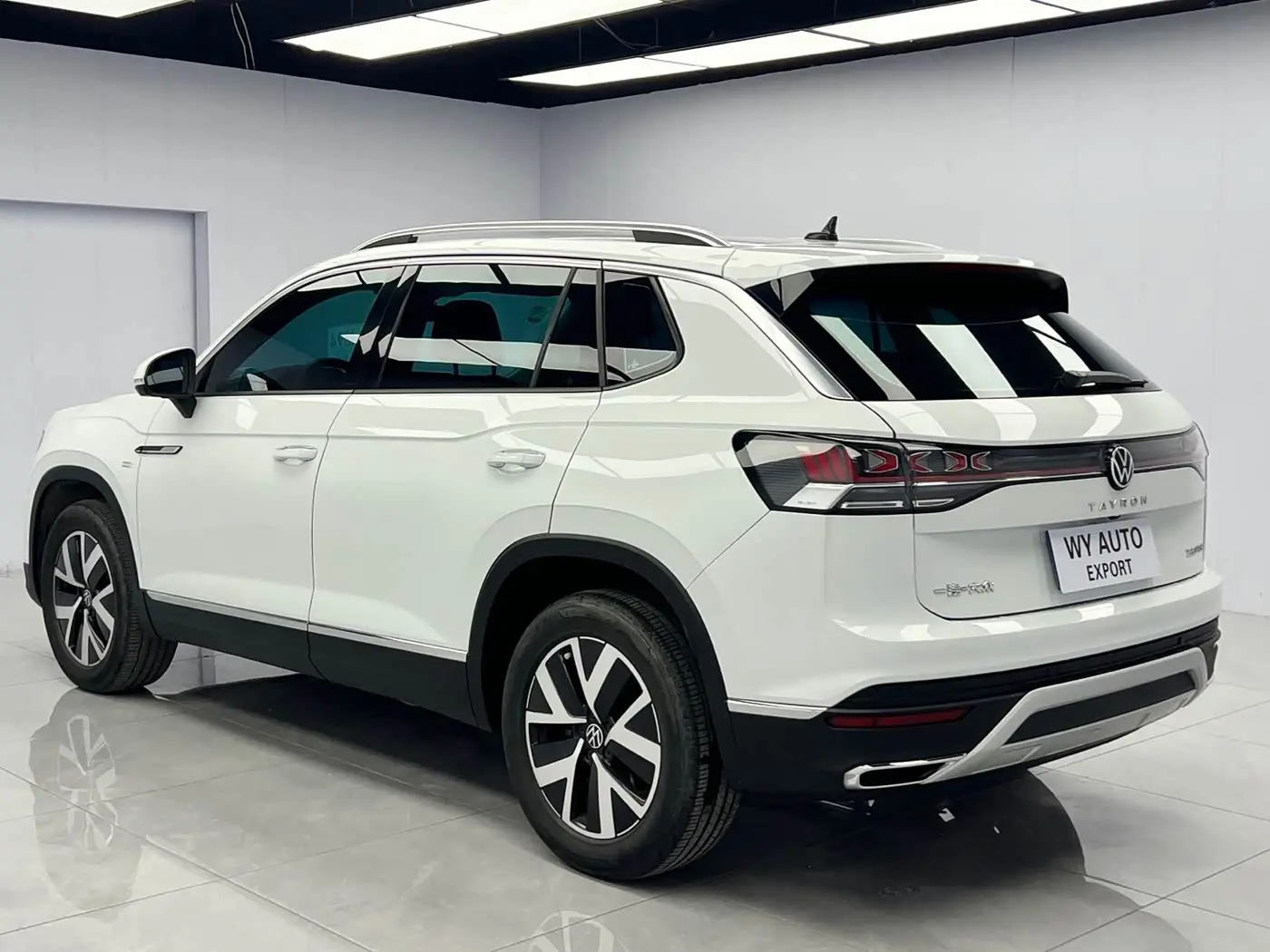 Volkswagen Tayron 2022 — ფოტო 6/20